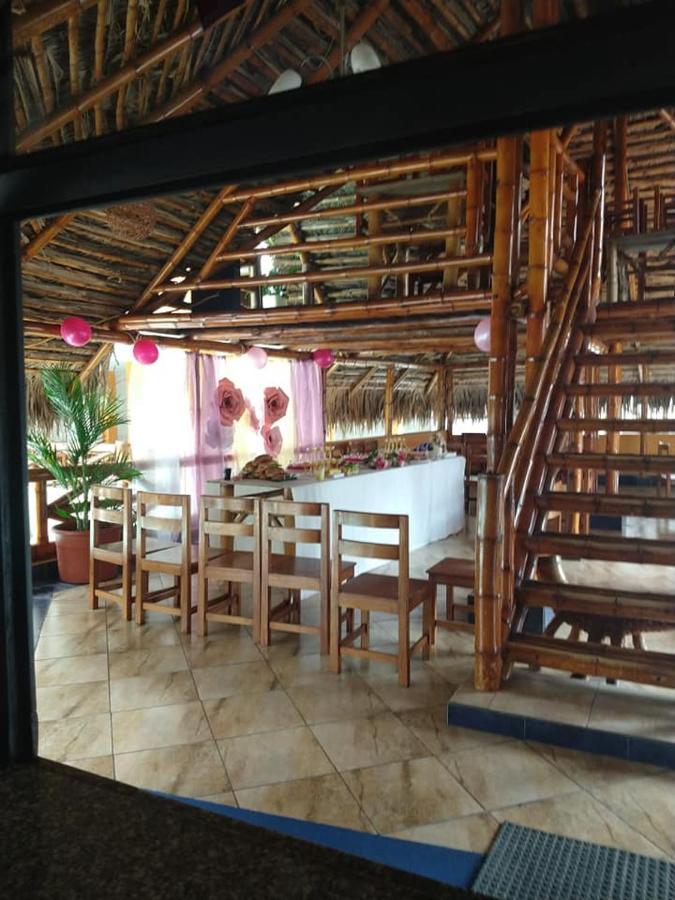 קיטו Hosteria La Chorrera מראה חיצוני תמונה