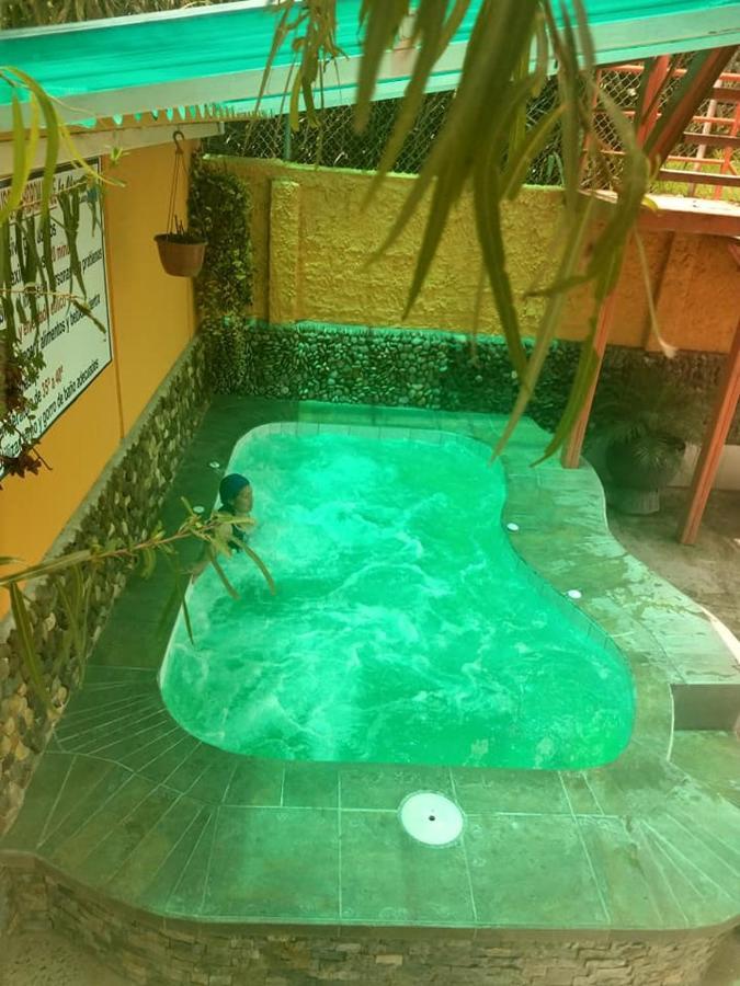 קיטו Hosteria La Chorrera מראה חיצוני תמונה